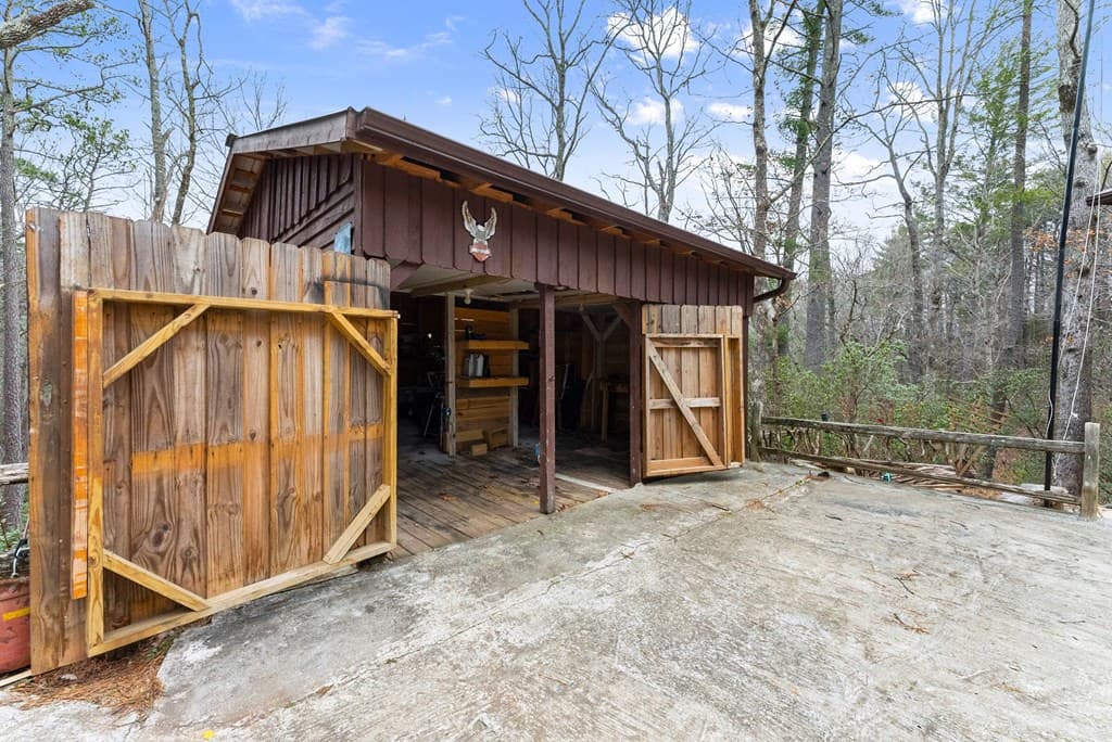 279 Cindy Cove Road, Blairsville GA 30512 - Photo