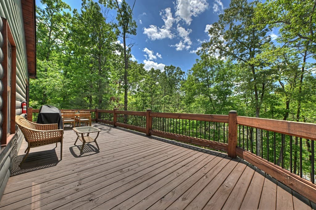 346 Logan Drive, Mineral Bluff GA 30559 - Photo