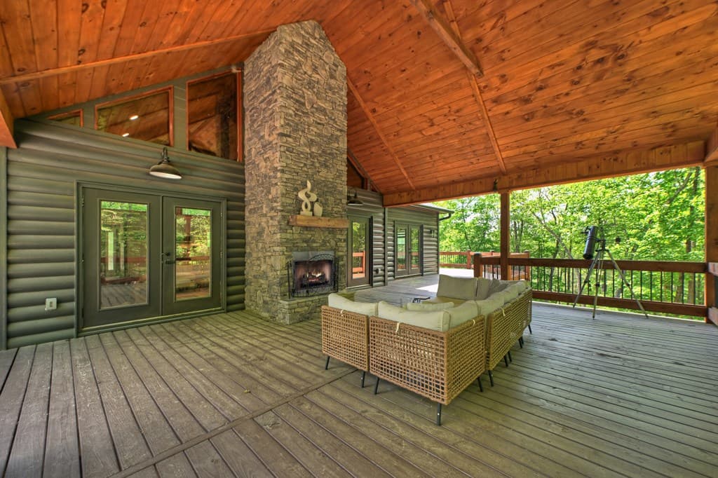 346 Logan Drive, Mineral Bluff GA 30559 - Photo