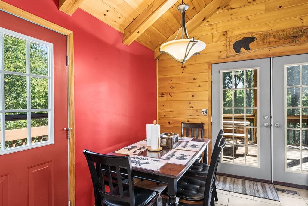 138 Oakwood Trail, Mineral Bluff GA 30559 - Photo
