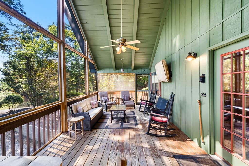 138 Oakwood Trail, Mineral Bluff GA 30559 - Photo