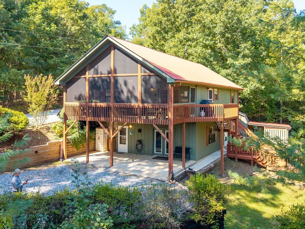 138 Oakwood Trail, Mineral Bluff GA 30559 - Primary photo