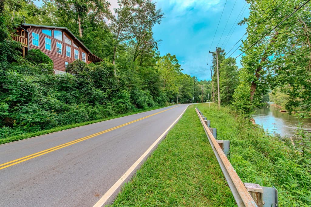 55 River Bend Lane, Blue Ridge GA 30513 - Photo
