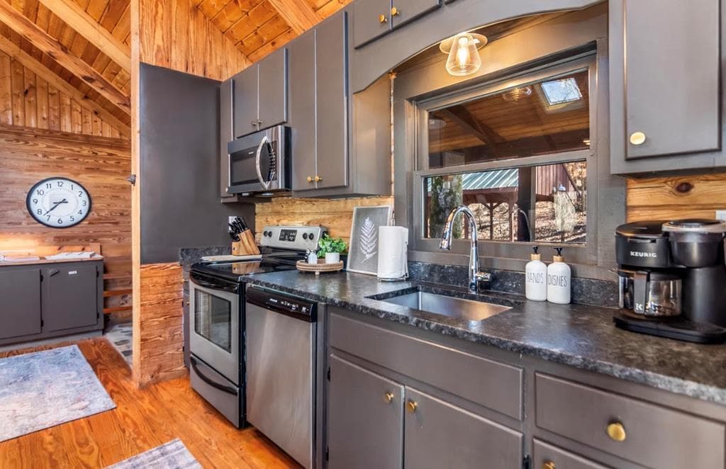 346 Rusty Lady Lane, Ellijay GA 30536 - Photo