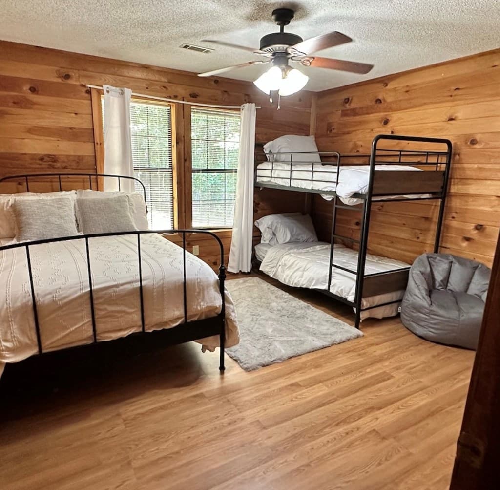 1704 Newport Drive, Ellijay GA 30540 - Photo