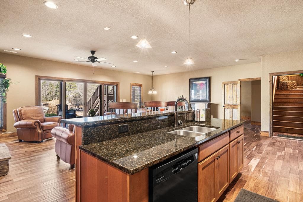 577 Beech Cove Drive, Hiawassee GA 30546 - Photo