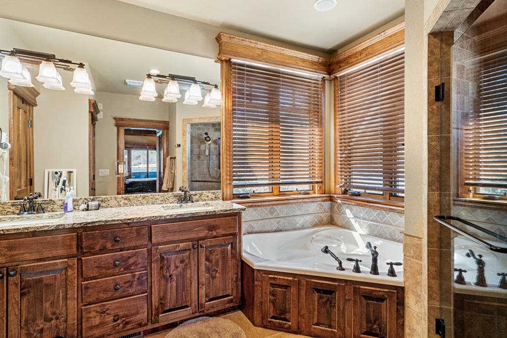 577 Beech Cove Drive, Hiawassee GA 30546 - Photo