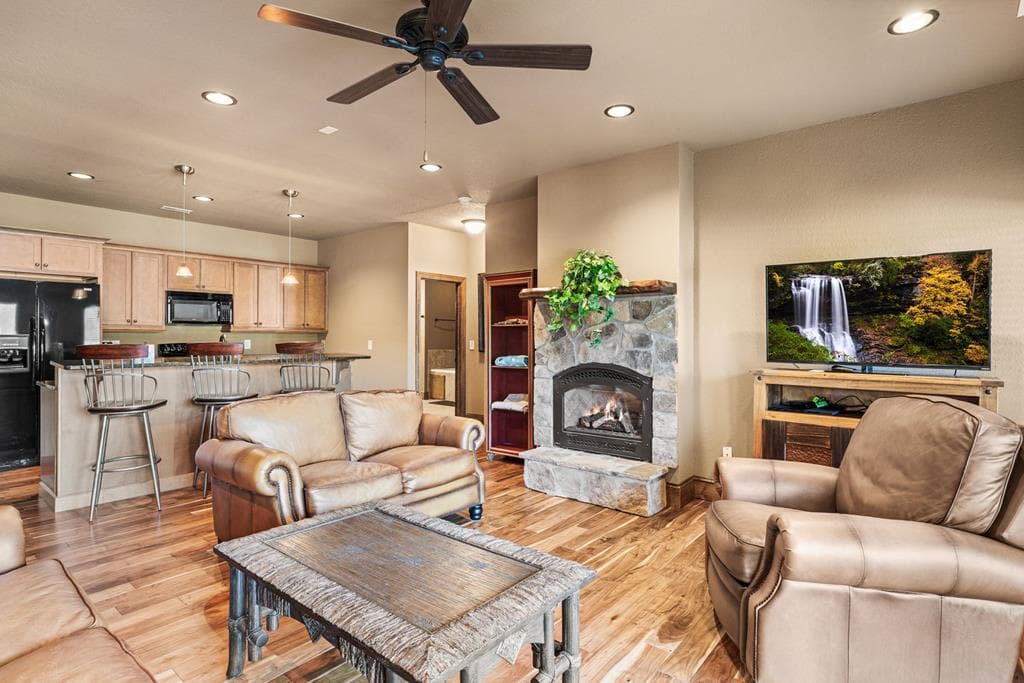 577 Beech Cove Drive, Hiawassee GA 30546 - Photo