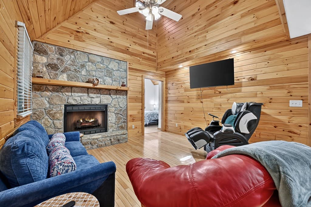 1466 Indian Trail, Mccaysville GA 30555 - Photo