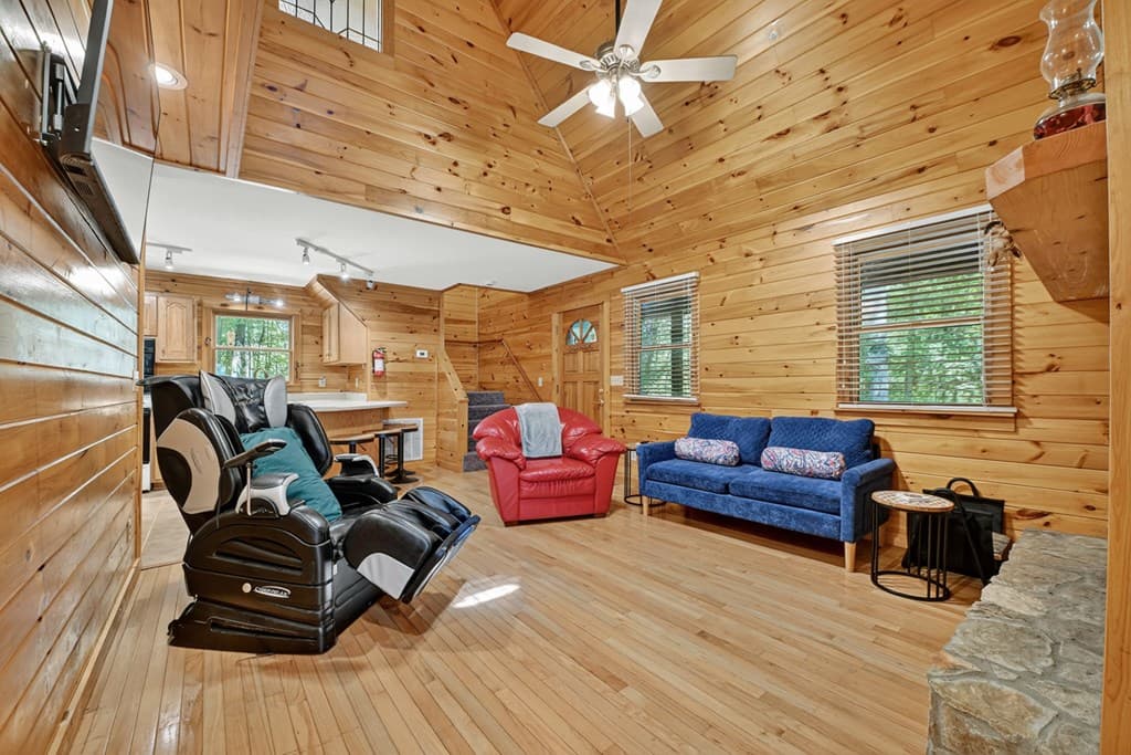 1466 Indian Trail, Mccaysville GA 30555 - Photo