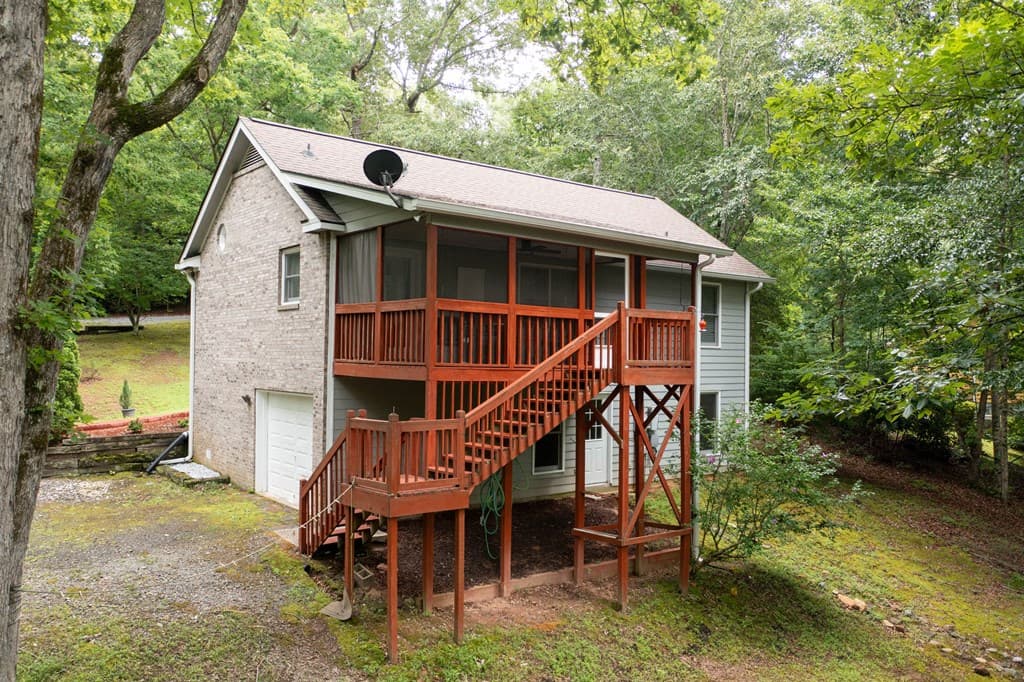 125 Jess Hooper Drive, Hayesville NC 28904 - Photo