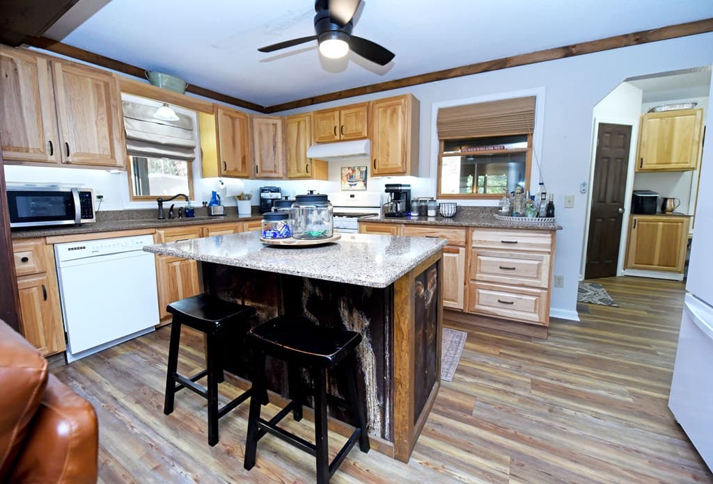 642 Everett Road, Blairsville GA 30512 - Photo