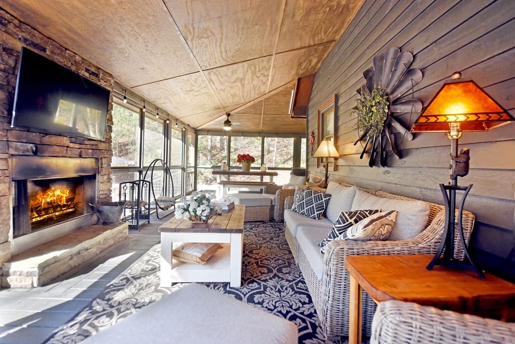 642 Everett Road, Blairsville GA 30512 - Photo