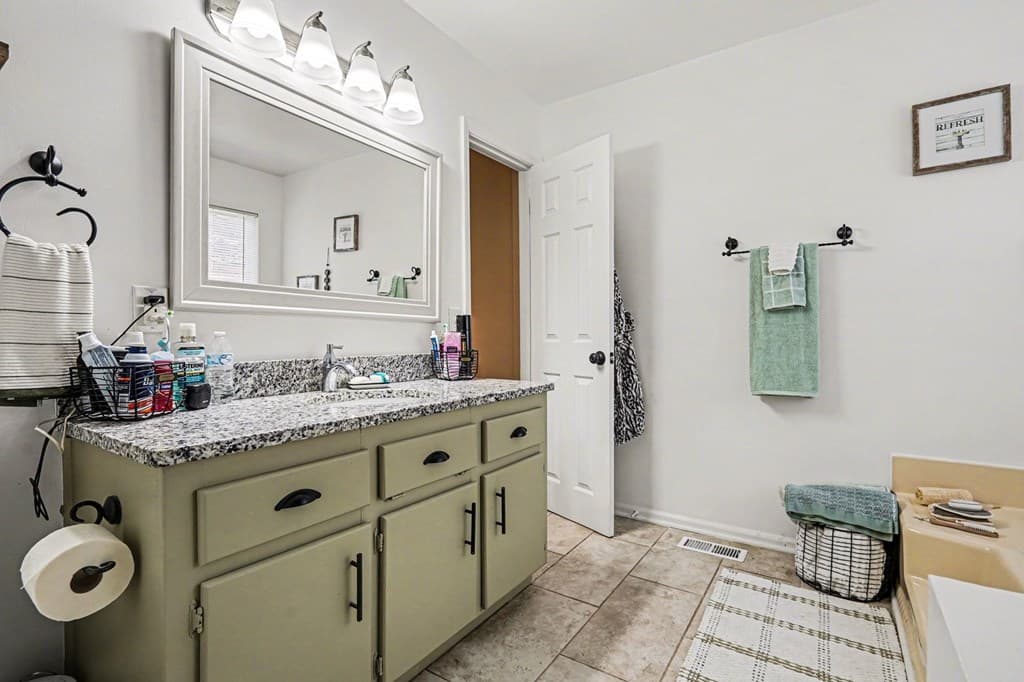 211 Hillside Drive, Waleska GA 30183 - Photo