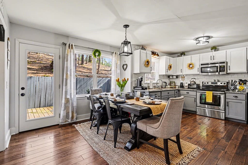 211 Hillside Drive, Waleska GA 30183 - Photo