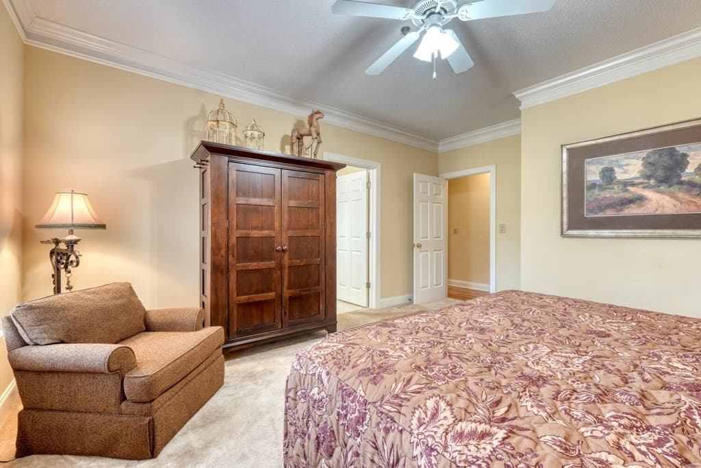 94 Glen Eagle Ct C202, Clayton GA 30525 - Photo