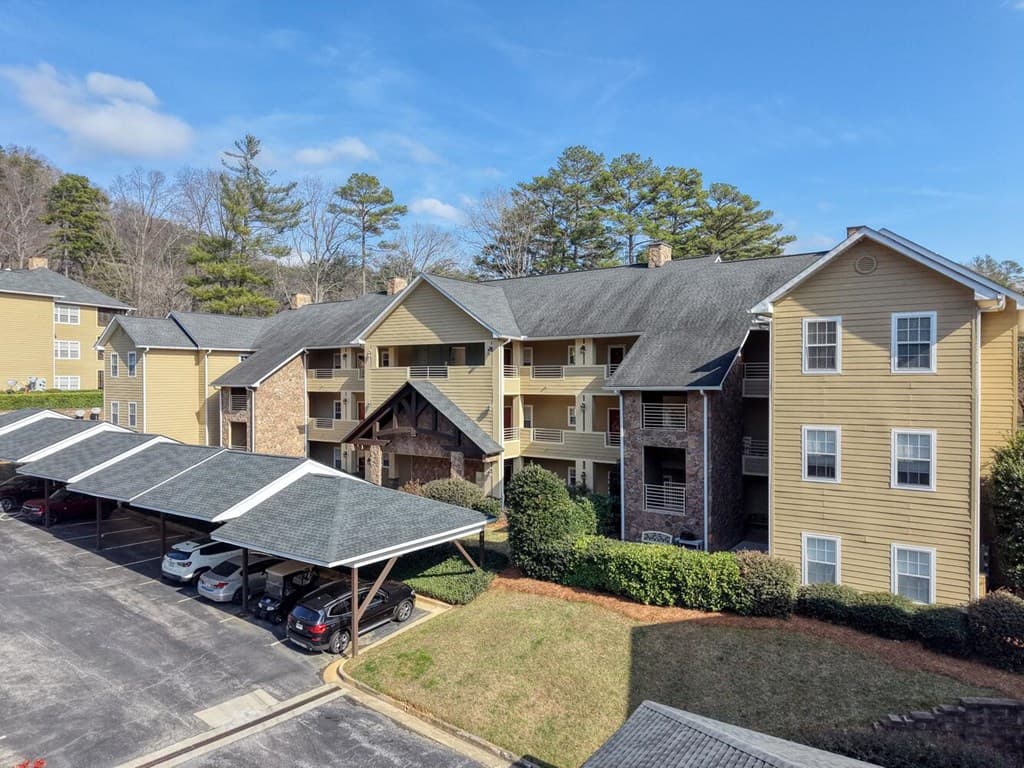 94 Glen Eagle Ct C202, Clayton GA 30525 - Photo