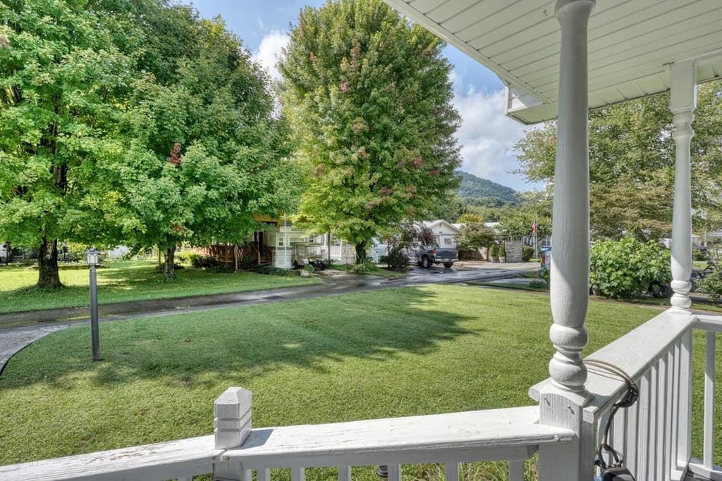 4353 Riverbank Run, Hiawassee GA 30546 - Photo