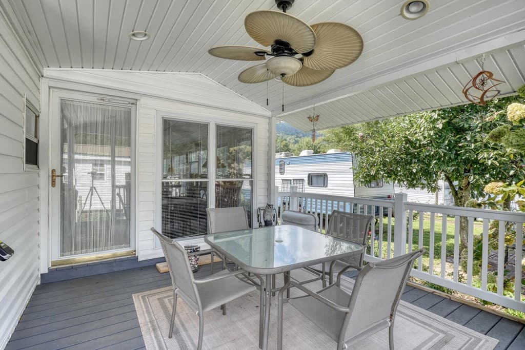 4353 Riverbank Run, Hiawassee GA 30546 - Photo