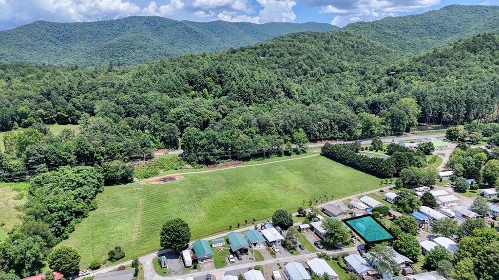 4353 Riverbank Run, Hiawassee GA 30546 - Photo