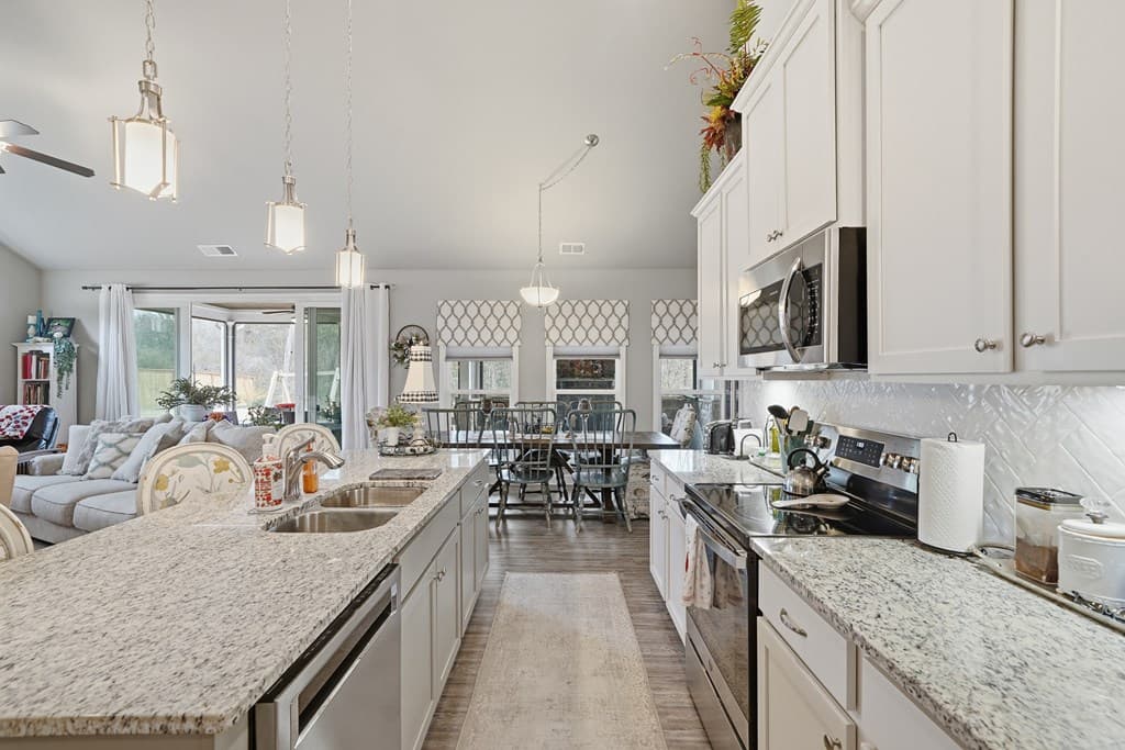 116 Highland Pointe Drive, Ellijay GA 30536 - Photo