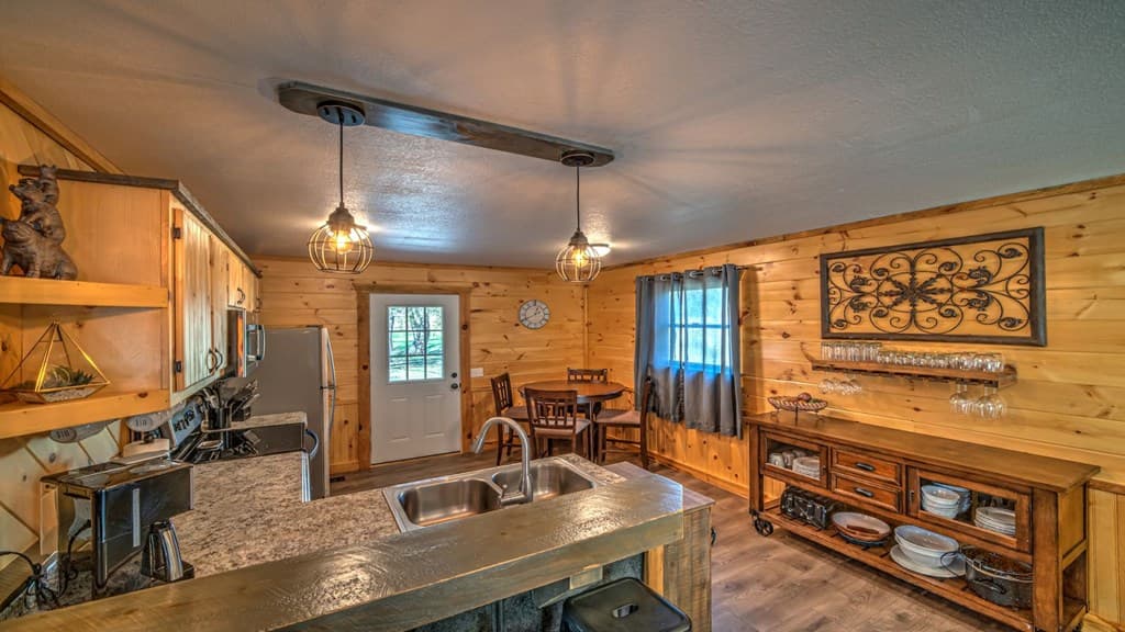 141 Mountain Rivers Road, Mineral Bluff GA 30559 - Photo