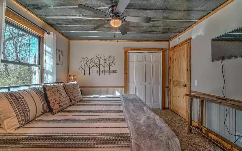 141 Mountain Rivers Road, Mineral Bluff GA 30559 - Photo