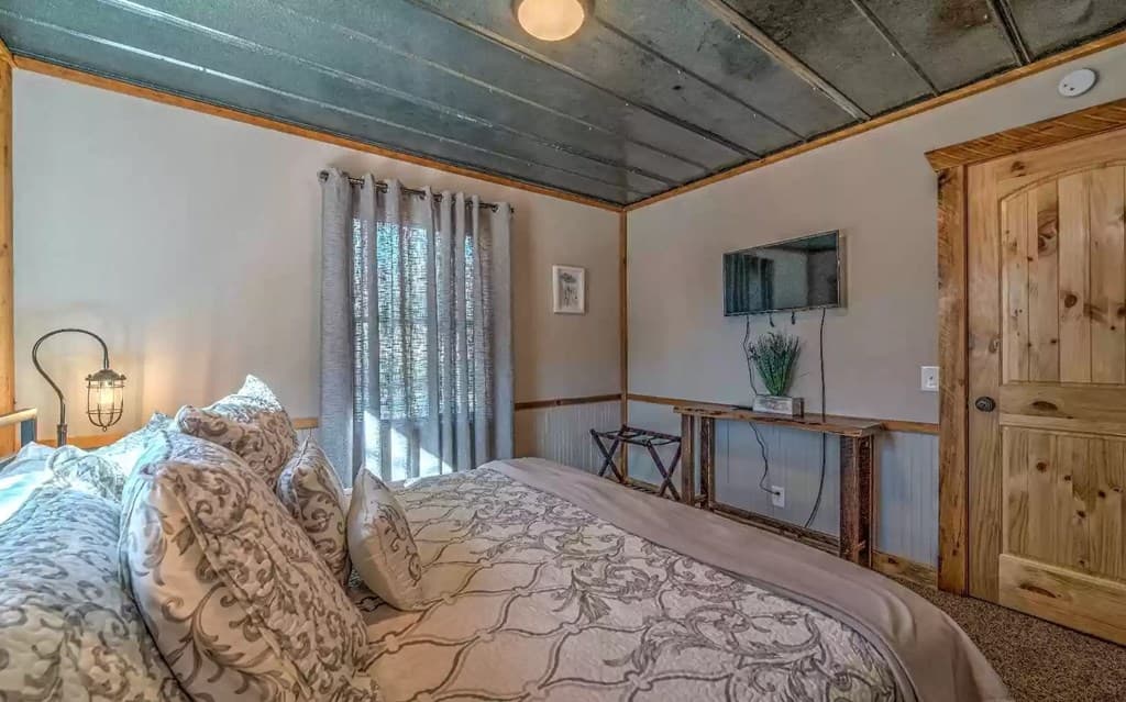 141 Mountain Rivers Road, Mineral Bluff GA 30559 - Photo