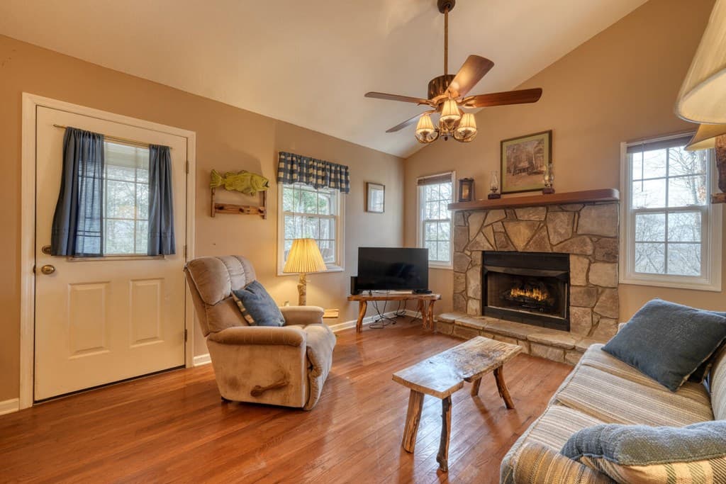 1189 Old Forge Estates, Hiawassee GA 30546 - Photo