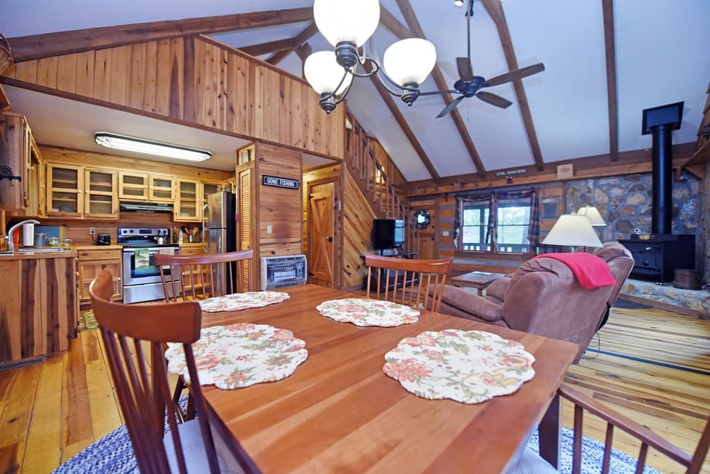 206 Misty Hollow, Blue Ridge GA 30513 - Photo