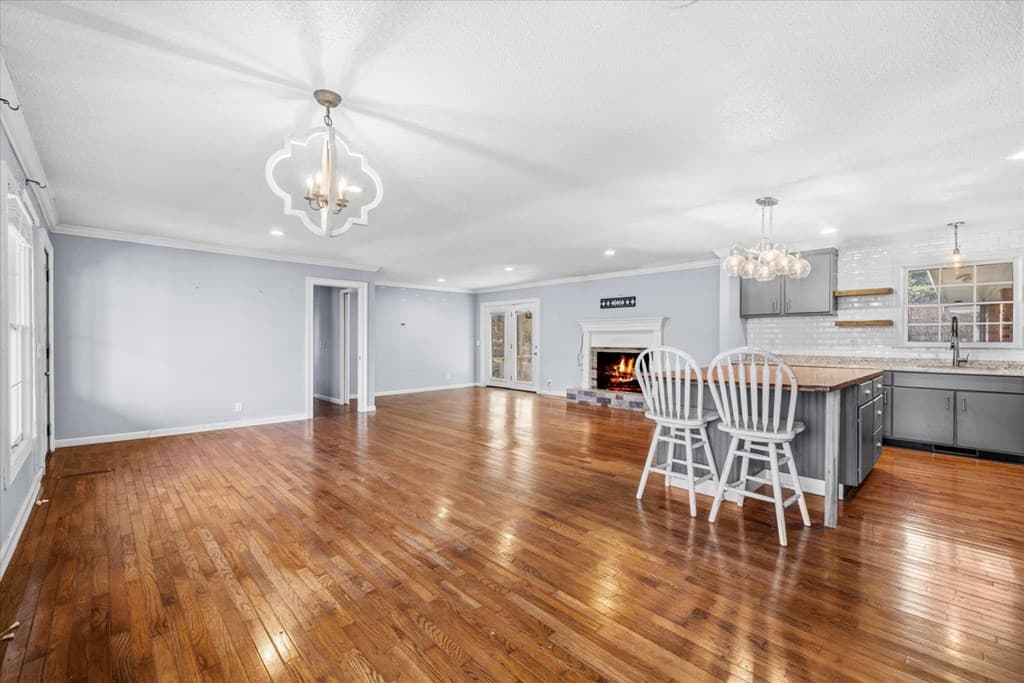 527 E Austin Dr, Chatsworth GA 30705 - Photo