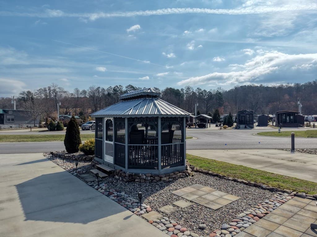 310 Mountain Creek Road, Blairsville GA 30512 - Photo