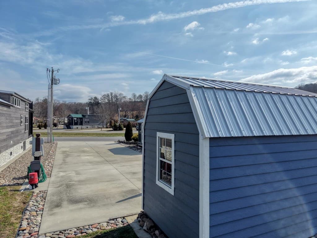 310 Mountain Creek Road, Blairsville GA 30512 - Photo