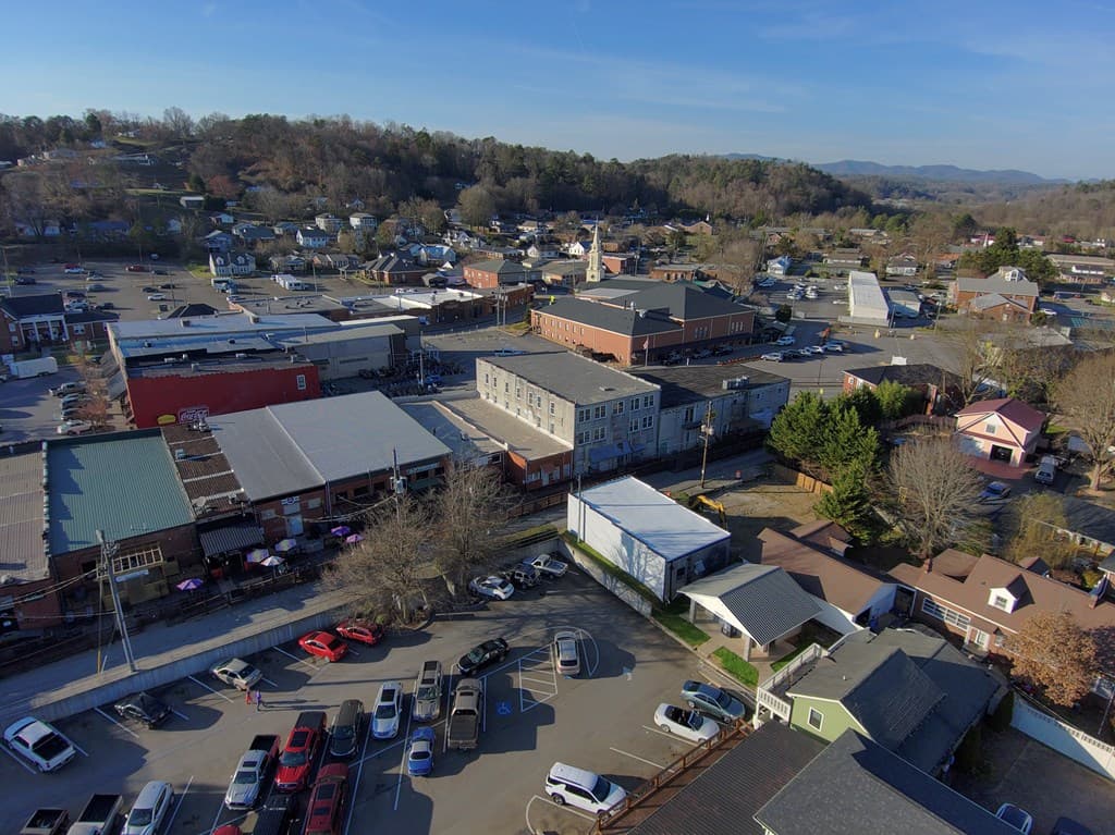 44 N Church Street, Ellijay GA 30540 - Photo