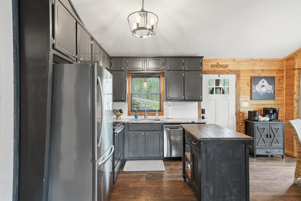 130 Clark Drive, Ellijay GA 30540 - Photo