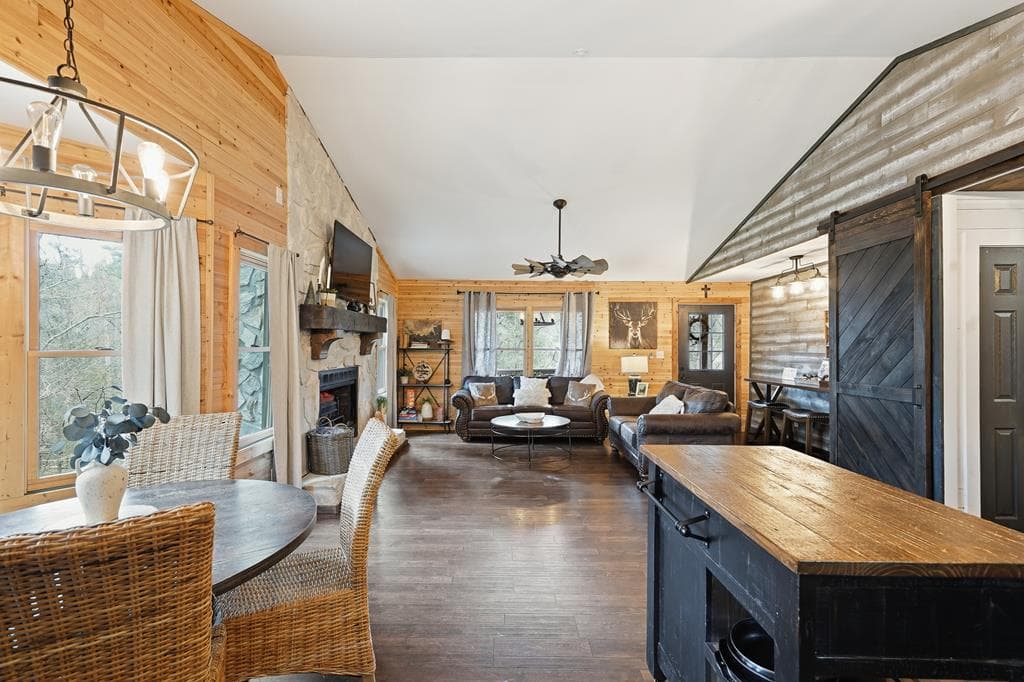 130 Clark Drive, Ellijay GA 30540 - Photo