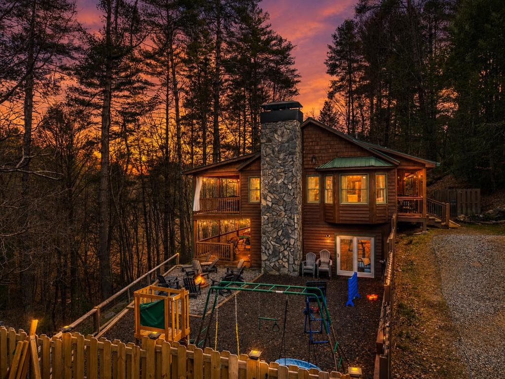 130 Clark Drive, Ellijay GA 30540 - Photo