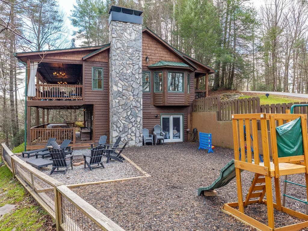 130 Clark Drive, Ellijay GA 30540 - Photo