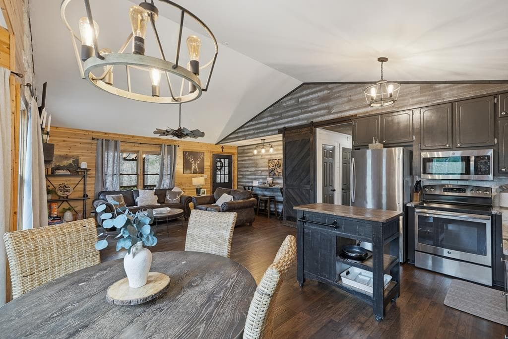 130 Clark Drive, Ellijay GA 30540 - Photo