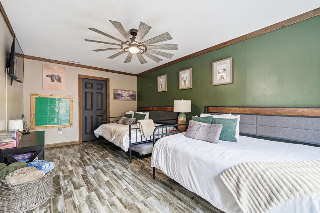 130 Clark Drive, Ellijay GA 30540 - Photo