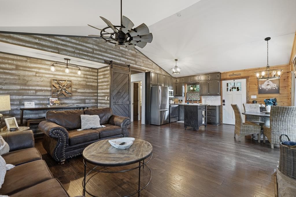 130 Clark Drive, Ellijay GA 30540 - Photo