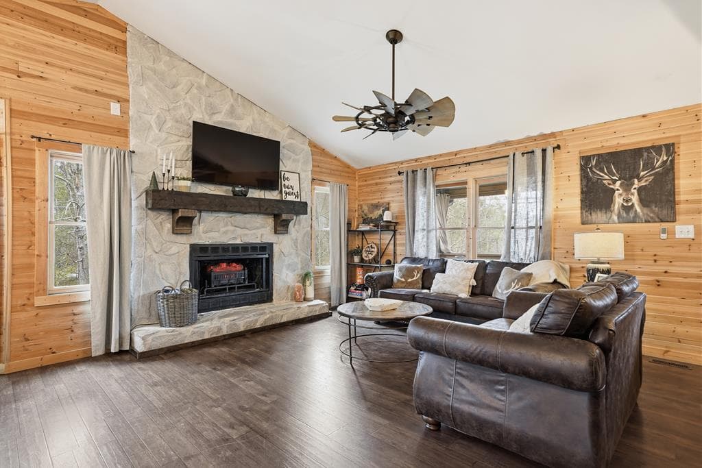 130 Clark Drive, Ellijay GA 30540 - Photo