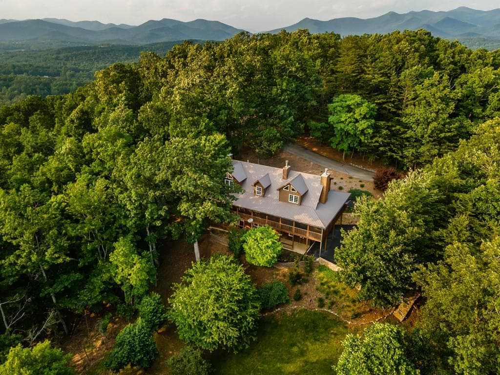 349 Moon Shadow View N, Blairsville GA 30512 - Photo