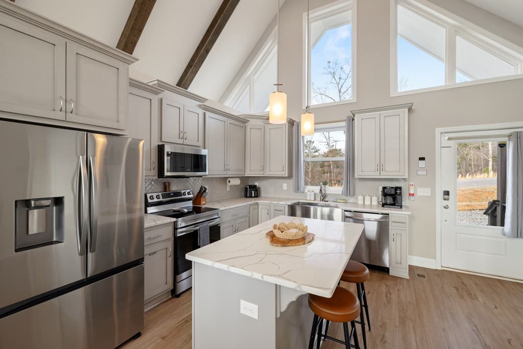 497 S Jakes Landing Way, Ellijay GA 30540 - Photo