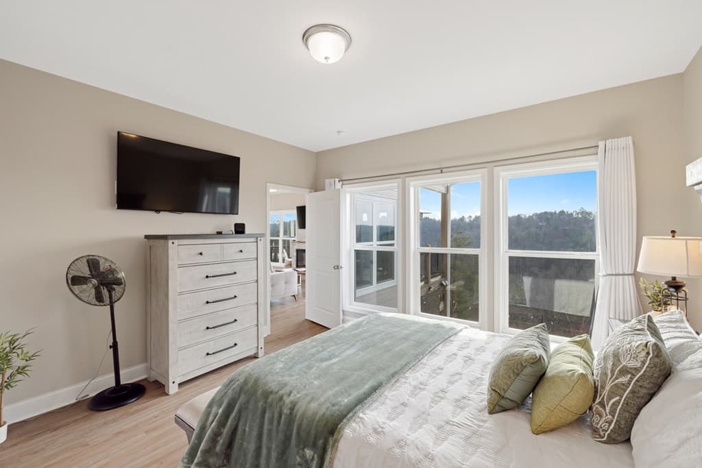 497 S Jakes Landing Way, Ellijay GA 30540 - Photo
