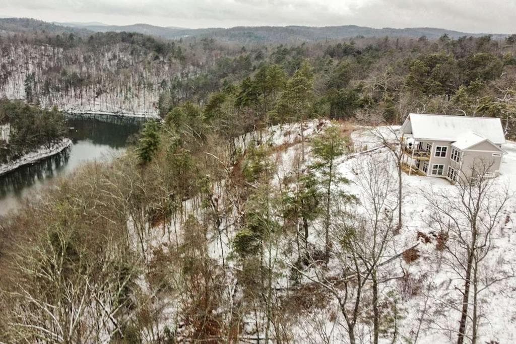 497 S Jakes Landing Way, Ellijay GA 30540 - Photo