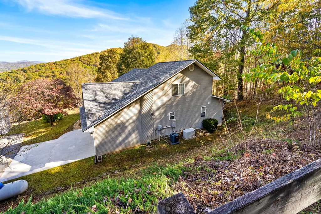 295 White Oak Drive, Warne NC 28909 - Photo