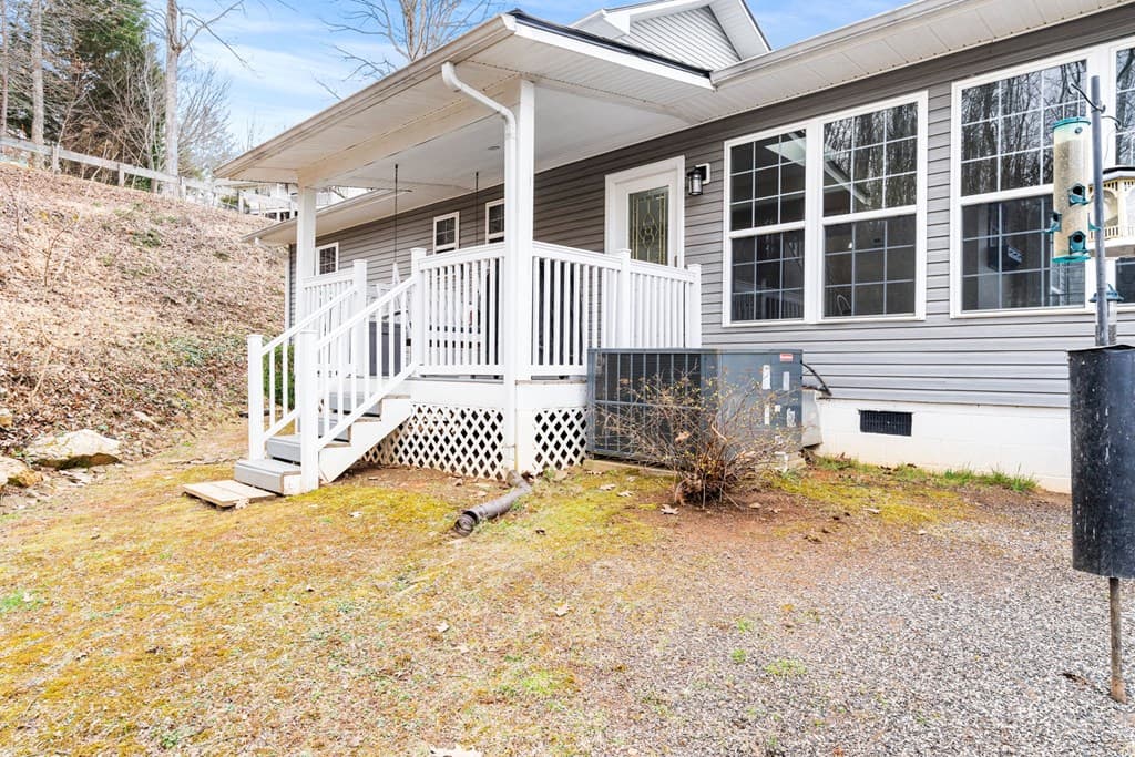 295 White Oak Drive, Warne NC 28909 - Photo