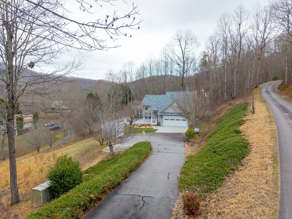 295 White Oak Drive, Warne NC 28909 - Photo
