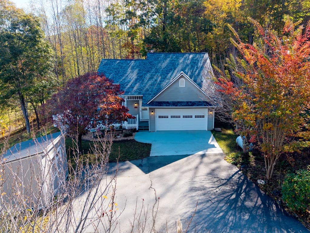 295 White Oak Drive, Warne NC 28909 - Photo